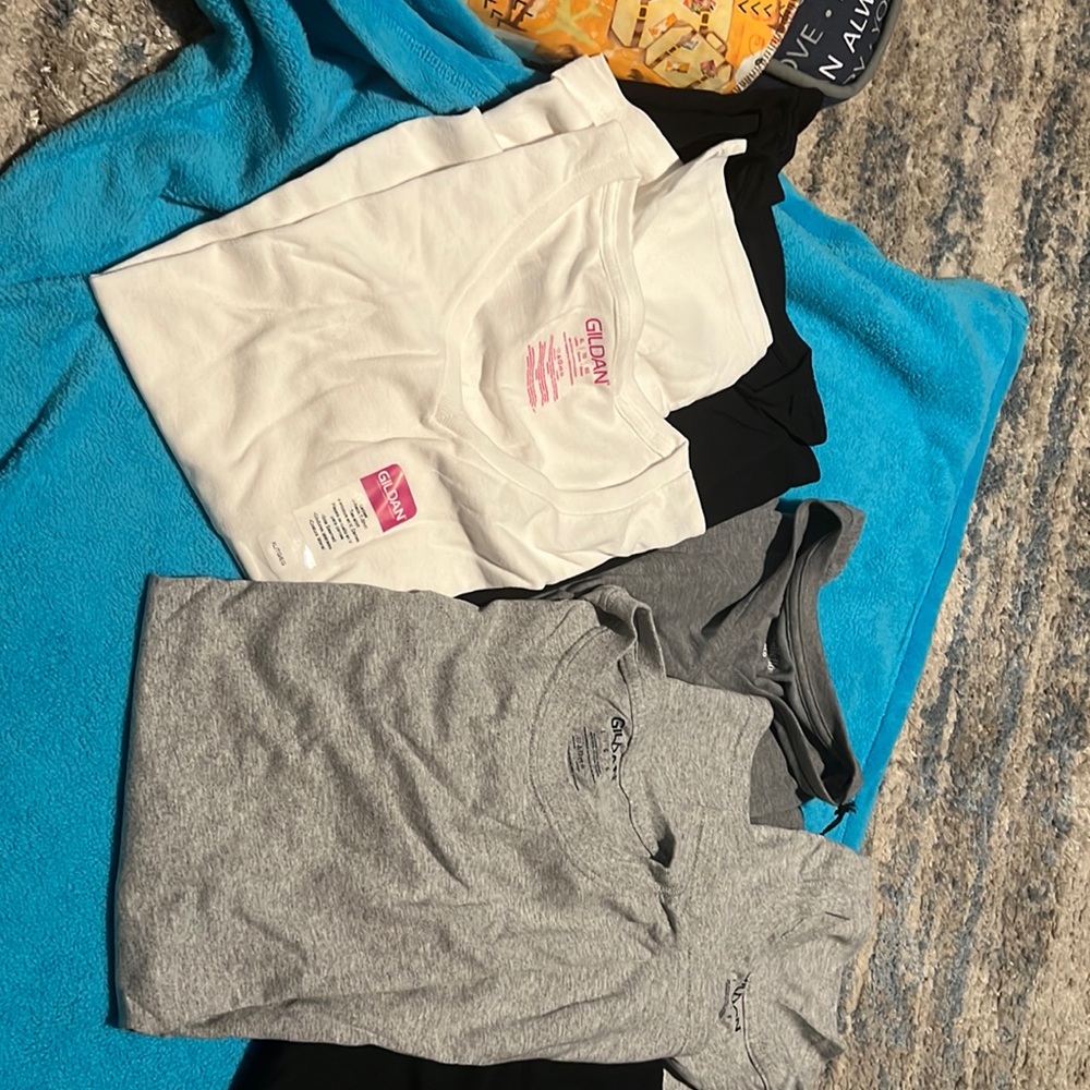 8 T shirts - new